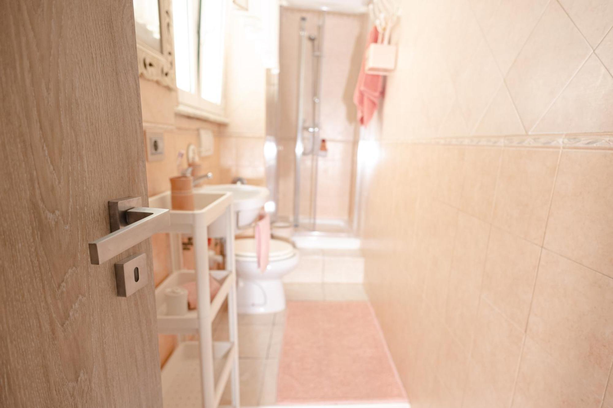 Delightful Apartment Close To The Center Лідо-ді-Остія Екстер'єр фото